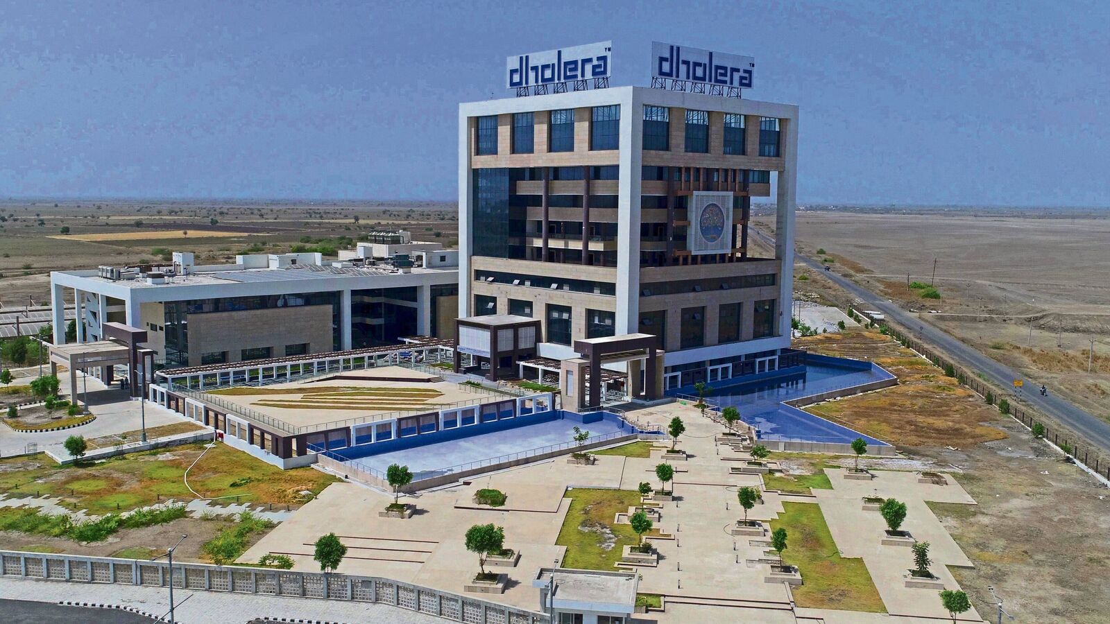 India’s First Semiconductor Fab Gets SEZ Status at Dholera
